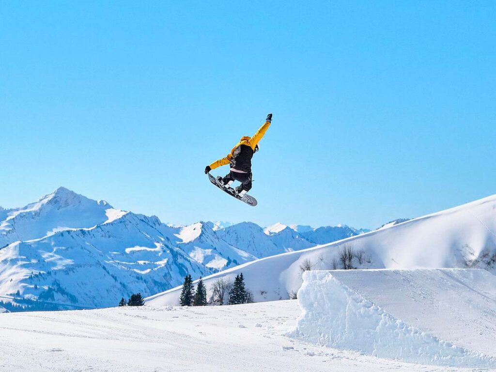 Snowboarder Freestyle am Diedamskopf Vorarlberg