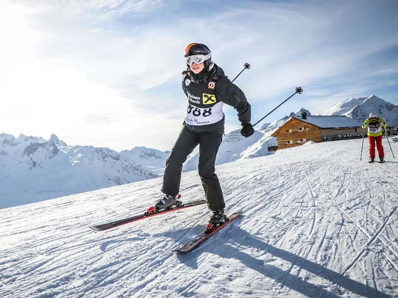 Skiläufer beim Skirennen "Der Weiße Ring" in Lech