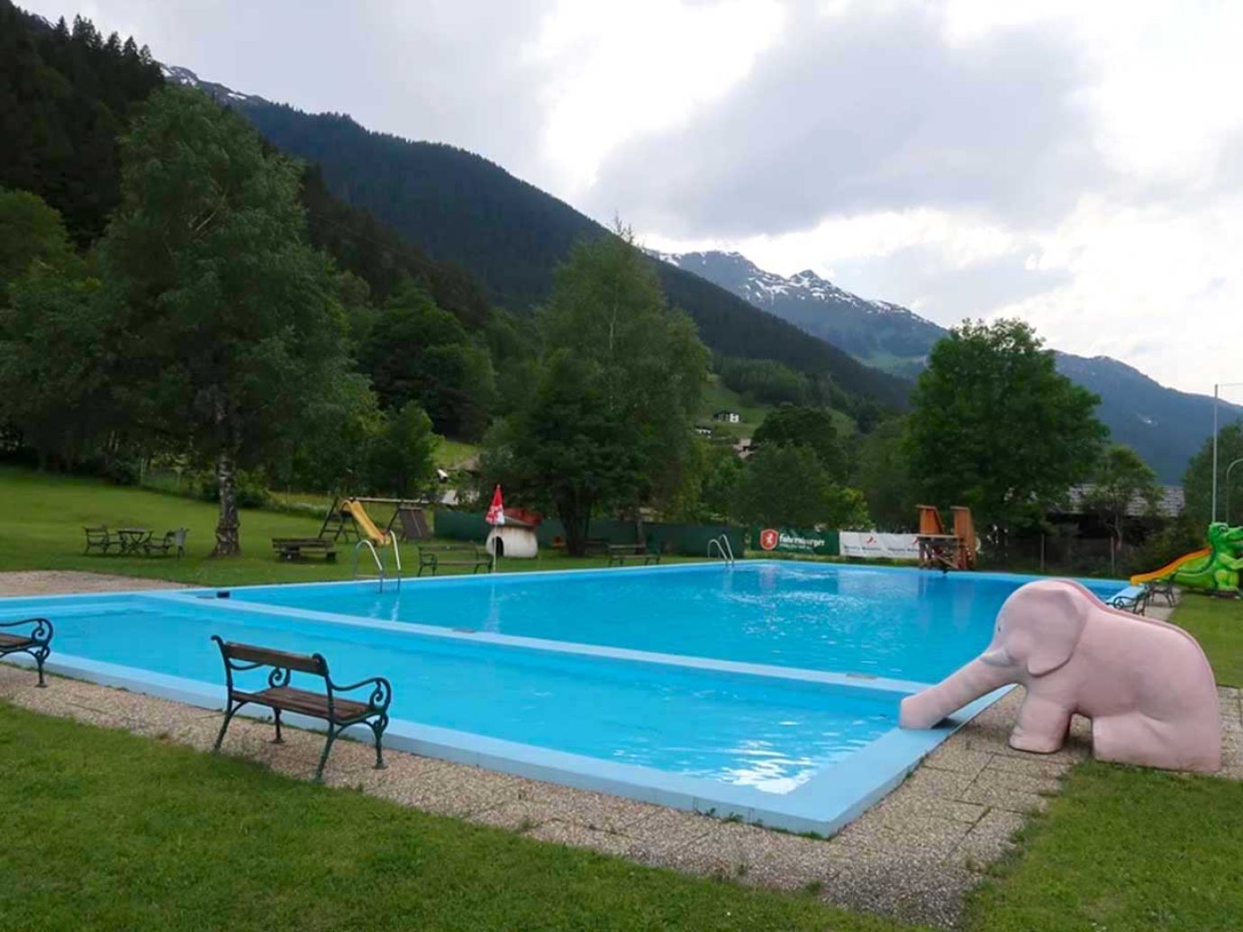Schwimmbad Partenen - Montafon Tourismus (c) Tamara Rudigier